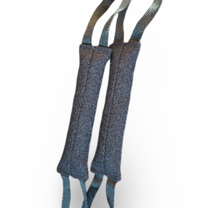 Mordedor ideal para iniciar al juego de lucha con un cachorro, tiene costuras internas para no causar molestias y dar motivación a tope